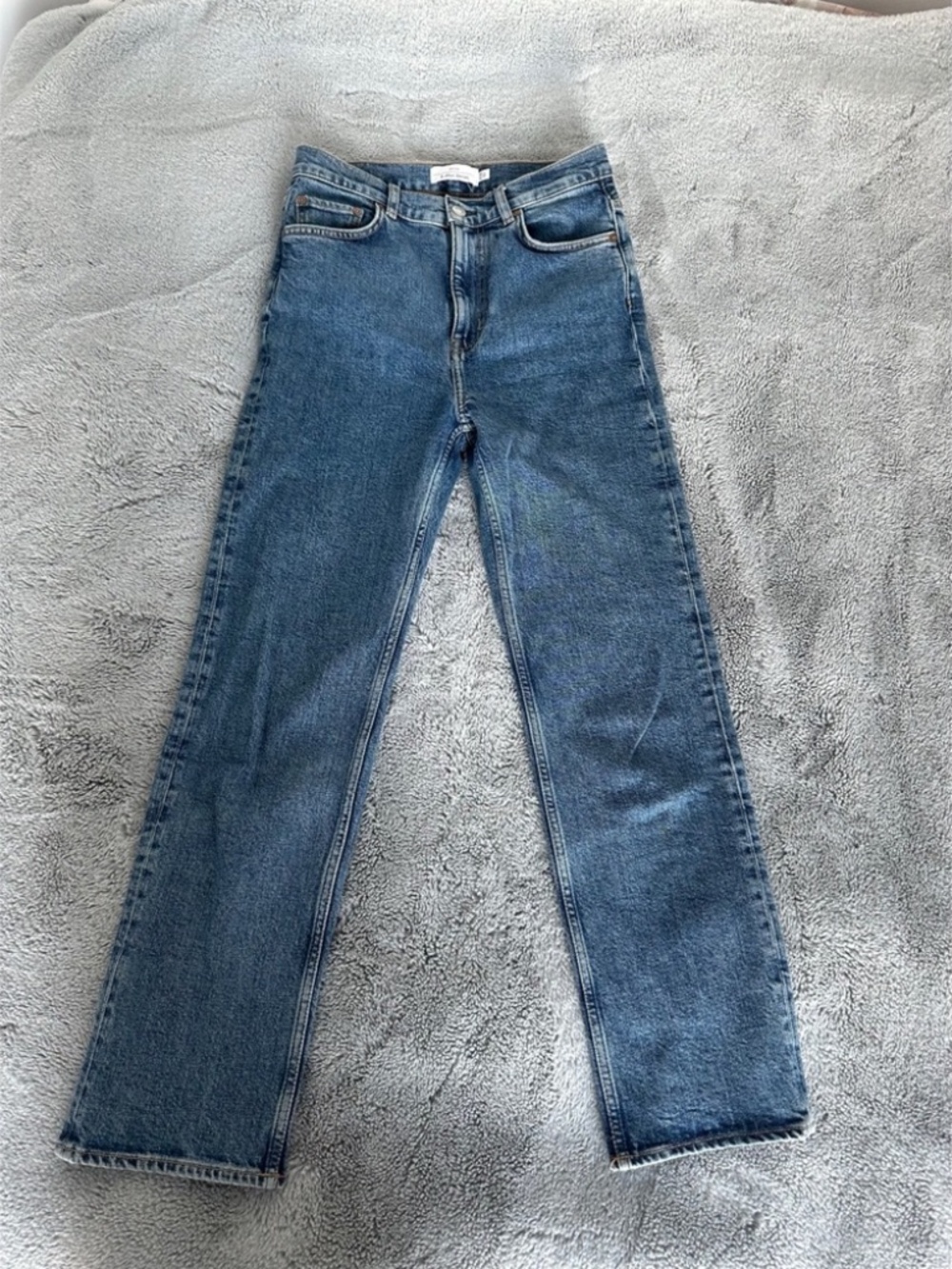 & Other Stories Favourite Straight Leg Jeans in Vikas Blue
